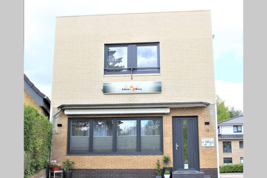 Gluecks-Burg Sonne Apartment Glucksburg Bagian luar foto